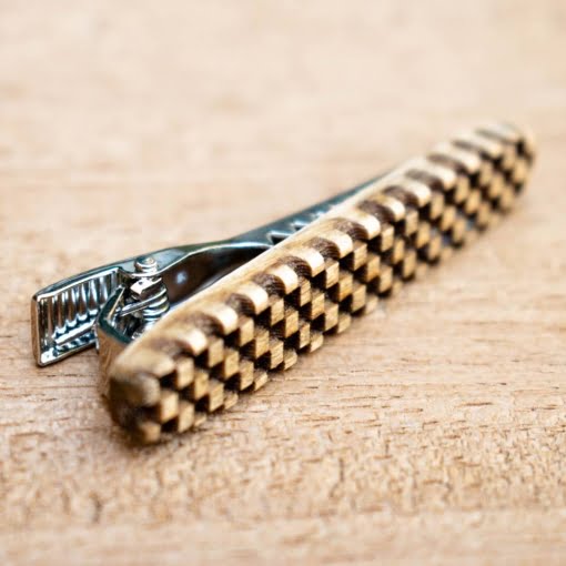 Καρφίτσα Γραβάτας Ανοξειδωτο & Ξύλο Little Checks - Image 2