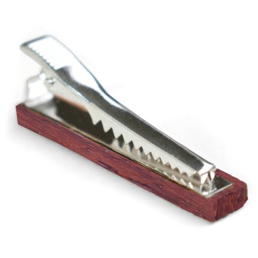 Καρφίτσα Γραβάτας Ανοξειδωτο & Ξύλο Κερασιά Με Χαραγμένα Αρχικά - Image 2