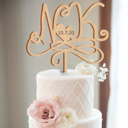 Ξύλινο Τόπερ για Γαμήλια Τούρτα με Αρχικά Ζευγαριού & Ημερομηνία