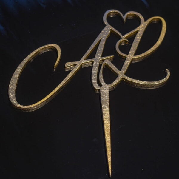 Ξύλινο Τόπερ για Γαμήλια Τούρτα με Αρχικά Ζευγαριού - Image 3