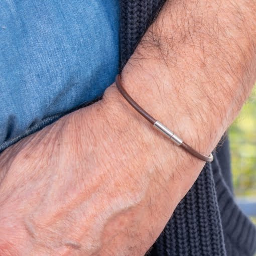 Δερμάτινο Βραχιόλι Καφέ με Μεταλλικό Κούμπωμα - Image 4