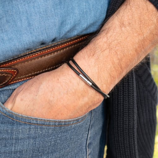 Δερμάτινο Βραχιόλι Μαύρο Διπλό με Μεταλλικό Κούμπωμα - Image 4