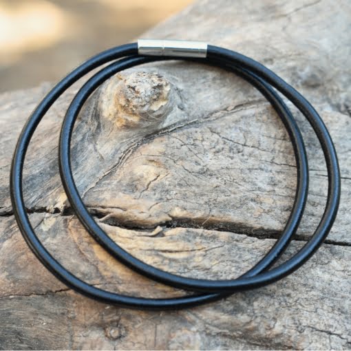 Δερμάτινο Βραχιόλι Μαύρο Διπλό με Μεταλλικό Κούμπωμα - Image 2