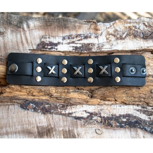 Δερμάτινο Περικάρπιο Μαύρο με Μεταλλικά Διακοσμητικά - Image 4