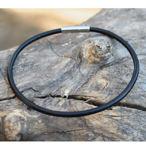 Δερμάτινο Βραχιόλι Μαύρο με Μεταλλικό Κούμπωμα - Image 2