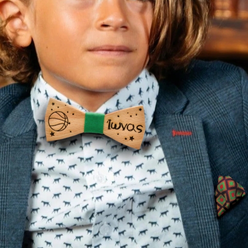 Ξύλινο Παπιγιόν Παιδικό Με Χαραγμένο Όνομα Μπάσκετ Μπλε - Image 5