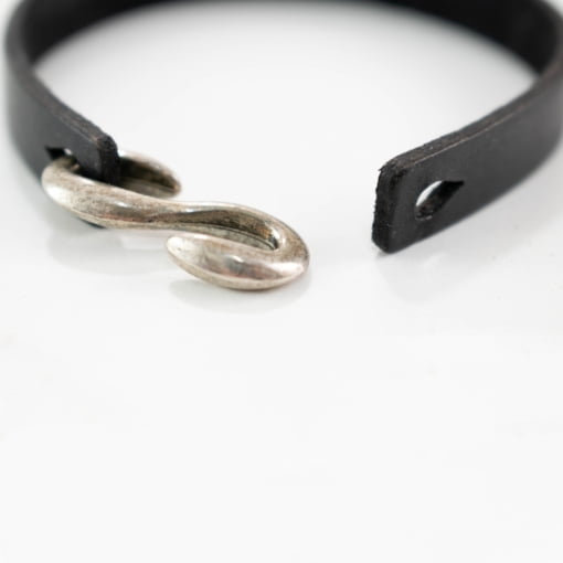 Δερμάτινο Βραχιόλι Καφέ με Χάραξη στο Εσωτερικό Μαύρο - Image 2