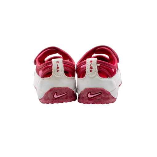 Αθλητικό Πάνινο Παπουτσάκι Κόκκινο με Καρδούλες LittleStarwoodJane - Image 5