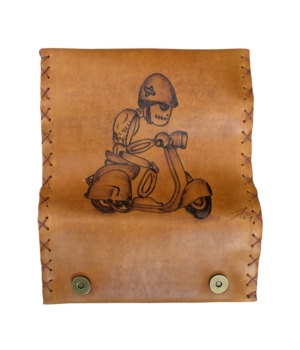 Καπνοθήκη Χειροποίητη Δερμάτινη Πυρογραφία Σκελετός σε Βέσπα